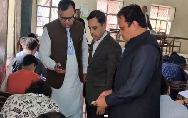 ’’نقل مافیا کو برداشت نہیں کیا جائے گا‘‘ ڈپٹی کمشنر لاہور کا امتحانی مرکزکا دورہ 