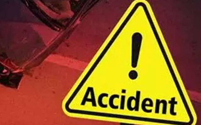 نوابشاہ؛ کار اور ٹرک میں تصادم، 4 افراد جاں بحق