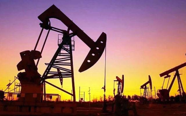 جنگ بندی اعلان کے بعد عالمی منڈیوں میں ہلچل،تیل کی قیمتوں میں نمایاں کمی 