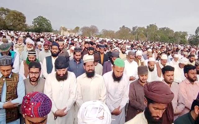  معین الدین شاہ گیلانی کے صاحبزادہ  پیر  فرید الحق  شاہ گیلانی کی نماز جنازہ ادا 