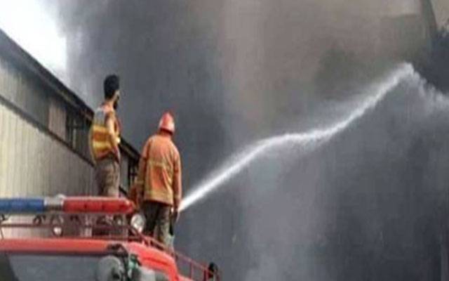 ہنجروال:پنیٹ فیکٹری میں لگی آگ پرقابوپالیاگیا،  کولنگ کا عمل جاری