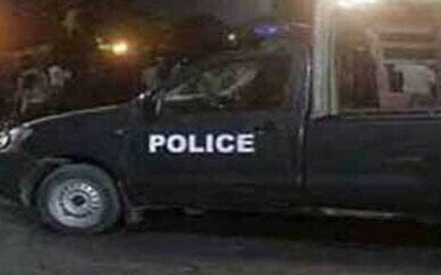 شیراکوٹ:پولیس حراست سے فرار ہونے والا ڈاکو مبینہ مقابلے میں ہلاک، اہلکار زخمی