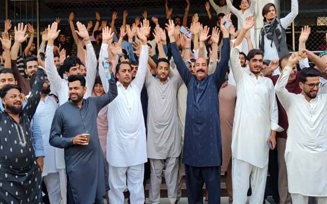 نیو اوریگا سنٹر کے تاجروں کی شڑڈاون ہڑتال اور احتجاجی مظاہرے