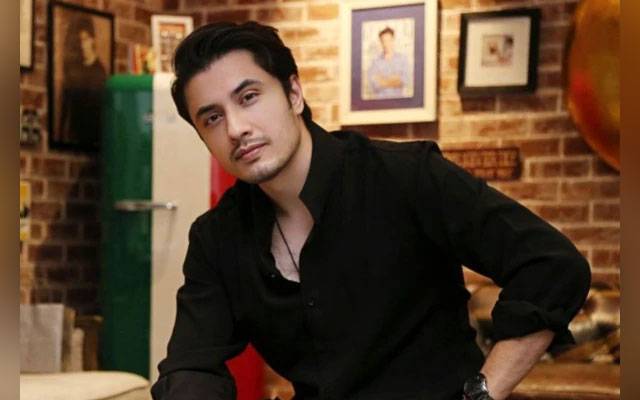 علی ظفر  کا شوبز  چھوڑ نے کا ارادہ،مداحوں میں تشویش!