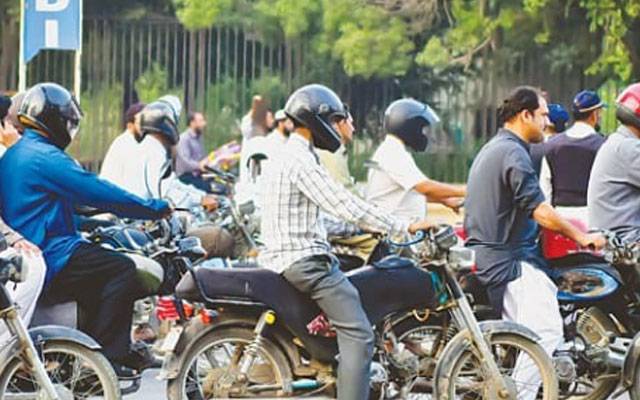   ٹریفک قوانین کی خلاف ورزی کے عادی افراد کی موٹرسائیکلیں بند کرنے کا فیصلہ