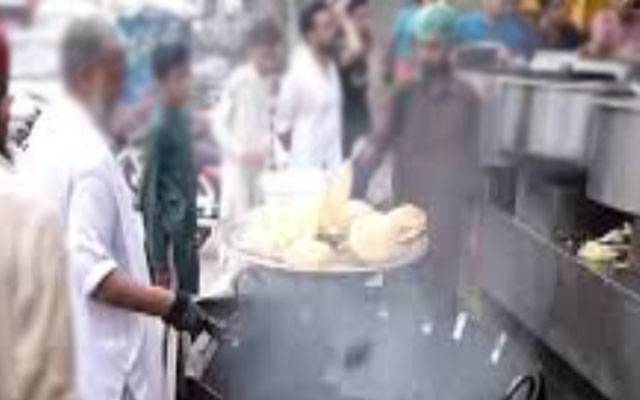  چھٹی کے روز ناشتہ پوائنٹس پر شہریوں کا رش 
