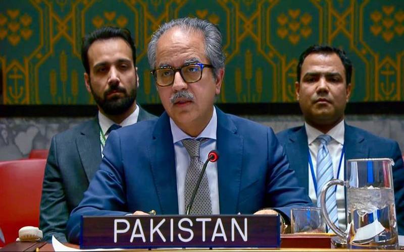 بحری راستوں میں رکاوٹ ،آبنائے ہرمز کی بندش عالمی امن کیلئے سنگین خطرہ بن سکتی ہے:پاکستان