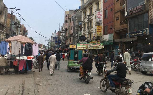  یکم مئی لیبر ڈے  پر تعطیل کے باوجود مارکیٹوں میں کاروبار جاری 