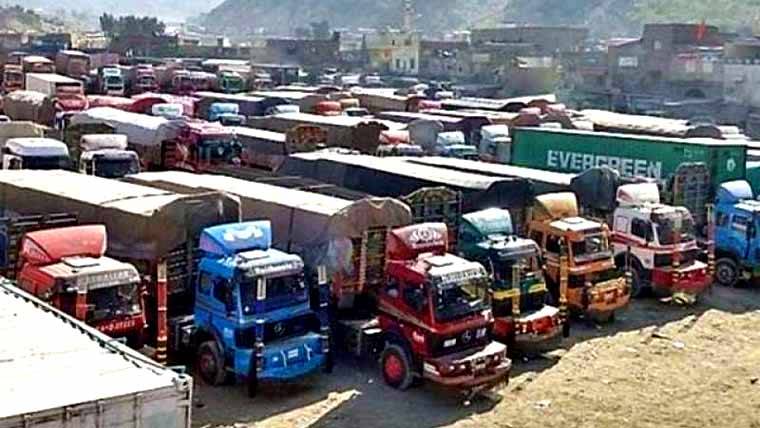 مذاکرات کامیاب؛ٹرانسپورٹرزکاکرائے نہ بڑھانے کا اعلان