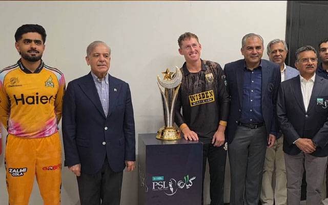 وزیراعظم کی قذافی اسٹیڈیم آمد، پی ایس ایل فائنل کھیلنے والی ٹیموں کے کھلاڑیوں سے ملاقات 