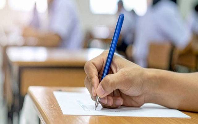 فیصل آباد : پیپر لیک ہونے پر میٹرک سیکنڈ ٹائم کے امتحانات ملتوی
