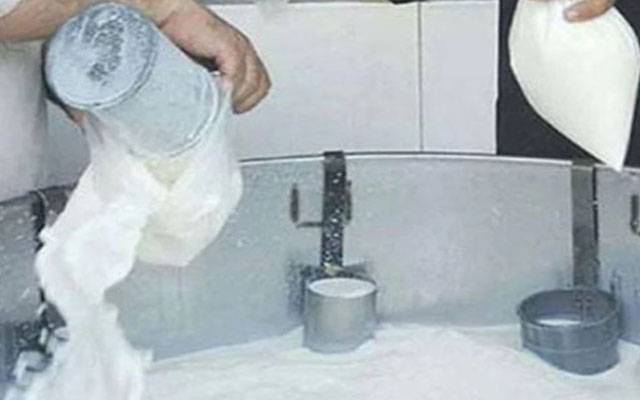 دودھ فروشوں کی من مانی،شہری مہنگائی سے پریشان