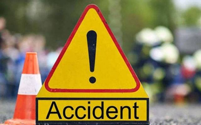 باراتیوں کی بس کھائی میں گرنےسے 2 افراد جاں بحق،دلہا دلہن سمیت 25  زخمی