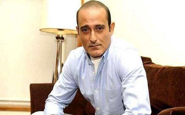 انڈین اداکار اکشے کھنہ فلم کے سیٹ پر پروڈیوسر سے اُلجھ پڑے