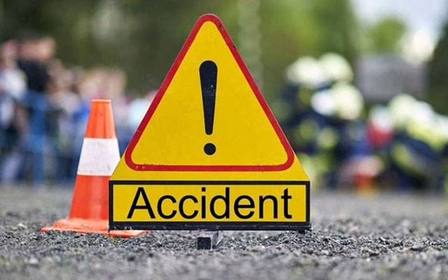بائیک میں دوپٹہ پھنس گیا، 27 سالہ خاتون شدید زخمی  