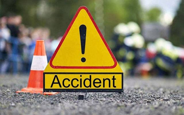 بکرے لے جانے والے رکشے کو حادثہ،تین افراد زخمی،دو بکرے ہلاک