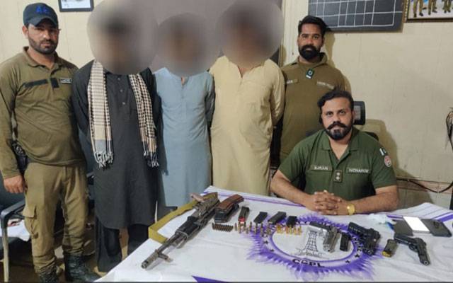 ناجائز اسلحہ کے خلاف لاہور پولیس کی بڑی کارروائیاں، رواں سال 2181 ملزمان گرفتار