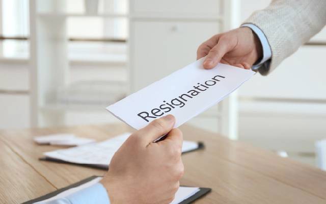 برطانیہ میں سیاسی بحران شدت اختیار کر گیا، ایک اور اہم استعفیٰ 