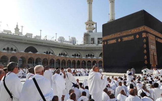 مکہ مکرمہ میں ہزاروں عازمین حج نماز جمعہ کی تیاریوں میں مصروف