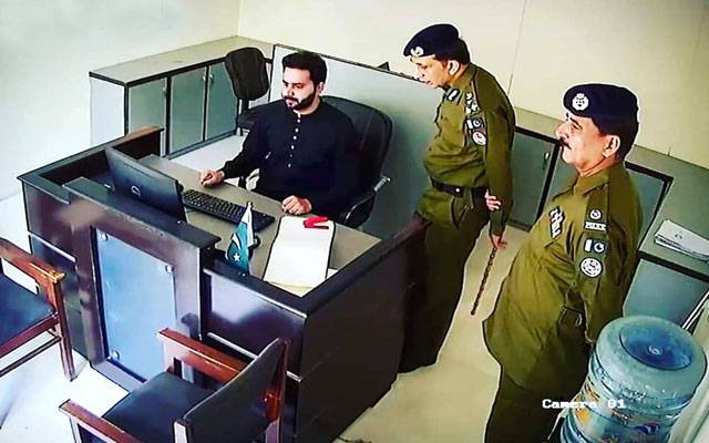 لاہور پولیس فرنٹ ڈیسک پر رواں سال 2 لاکھ 12 ہزار سے زائد درخواستیں موصول، 56 ہزار مقدمات درج