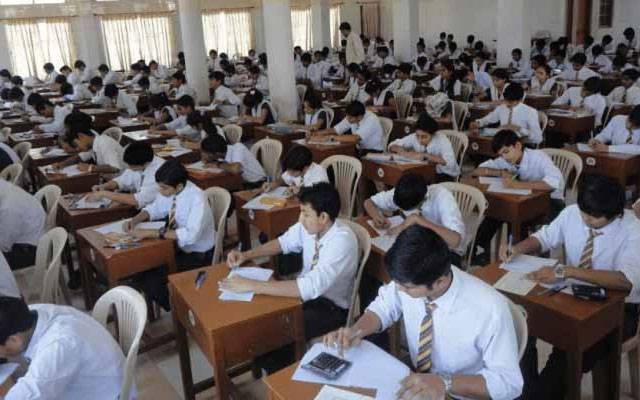 انٹرمیڈیٹ کے سالانہ امتحانات: لاہور بورڈ کا لوڈشیڈنگ کم کرنے کا مطالبہ