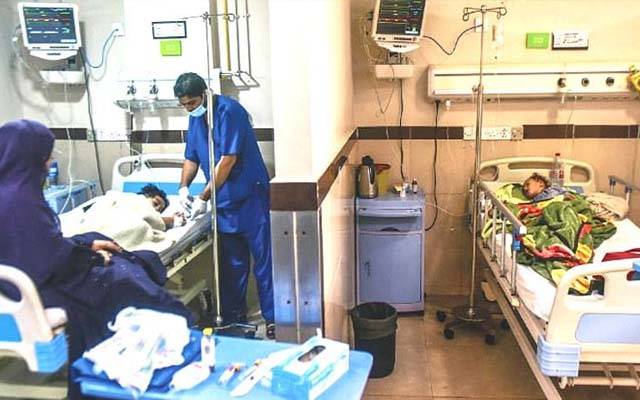 10 روز میں 8 بجے ایڈز کا شکار؛ بچوں اور گائنی وارڈز میں ایمرجنسی نافذ 