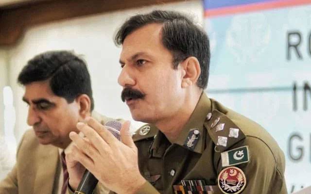 پبلک ٹرانسپورٹ پر کرایہ نامہ آویزاں کرنا لازمی قرار،اوورچارجنگ کیخلاف فوری کاروائی