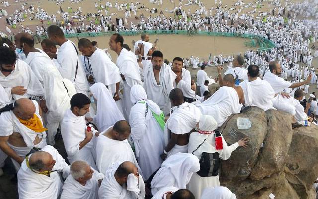 لبیک اللھم لبیک! دنیا بھر کے لاکھوں مسلمان آج حج کا رکن اعظم”وقوف عرفات“ ادا کریں گے