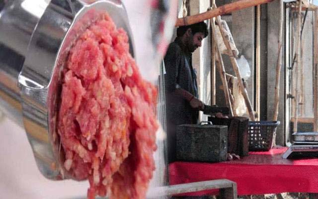 شہریوں نے قربانی کے گوشت کا قیمہ کرانے کے لیے قصابوں کی دکانوں کا رخ کرلیا