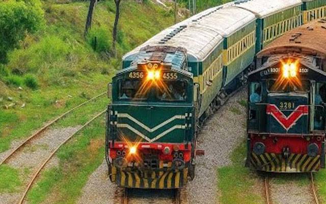 عید کے بعد ریلوے اسٹیشنوں پر مسافروں کا رش، متعدد ٹرینیں تاخیر کا شکار