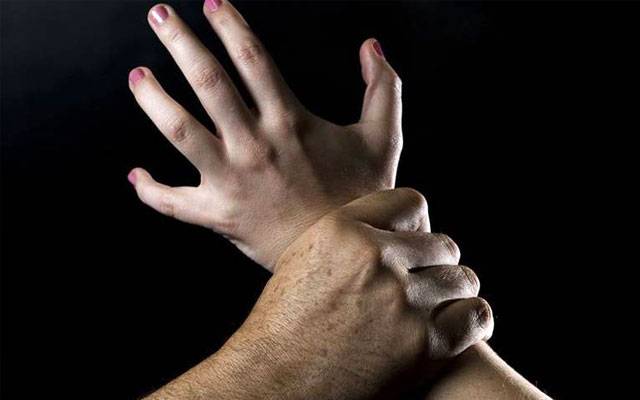 جعلی پیر گرفتار، خاتون سے مبینہ زیادتی اور فراڈ کا اعتراف