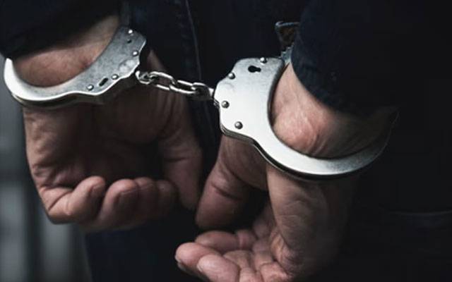 شاہدرہ پولیس کی کارروائی، بچے سے موبائل چھیننے والا متحرک ملزم گرفتار