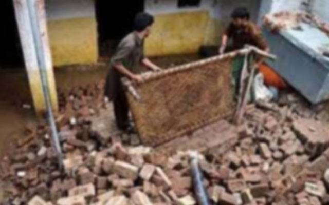 باغبانپورہ: دیوار گرنےسے 2 افراد زخمی
