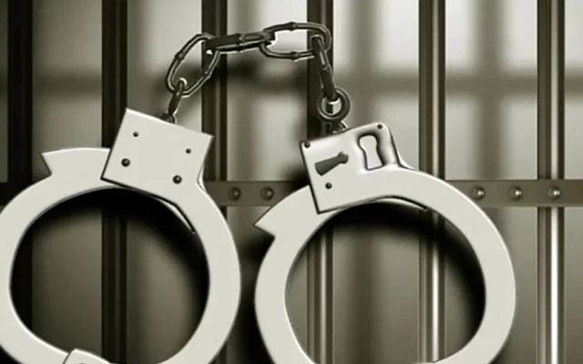 راولپنڈی: ہوائی فائرنگ اور اسلحہ کی تشہیر کرنے والا شخص گرفتار، پسٹل برآمد 