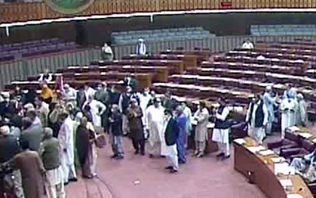 بجٹ سیشن ؛ پی ٹی آئی کا اسمبلی کے اندر اور باہر بھرپور احتجاج کرنے کا اعلان 