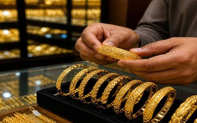 سونے کی قیمتوں میں کمی کا سلسلہ جاری، ہفتہ وار بنیاد پر بڑا نقصان متوقع