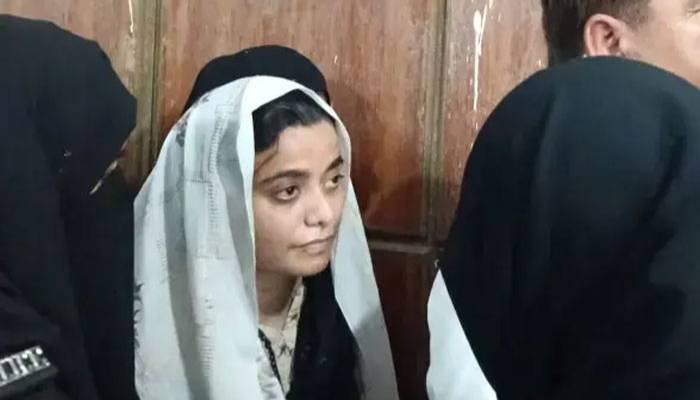 منشیات برآمدگی کیس: پولیس نے ’’پنکی‘‘ کیخلاف عبوری چالان جمع کرادیا