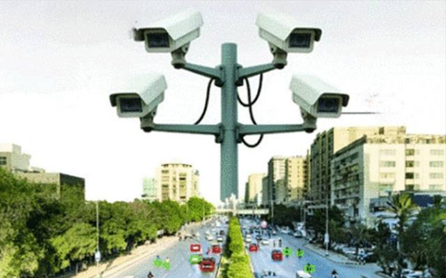 قرطبہ چوک؛1 لاکھ 28 ہزار روپے کے ای چالان کی نادہندہ پک اپ پکڑی گئی 