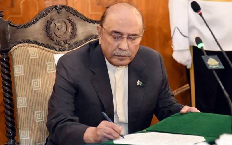 صدر مملکت آصف علی زرداری نے 4بلز کی منظوری دے دی