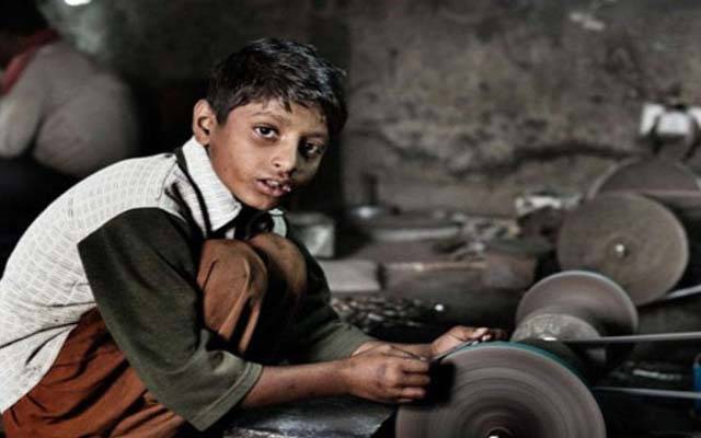 پاکستان میں 86 لاکھ بچے چائلڈ لیبر کا شکار، خطرناک مشقت میں مصروف ہیں، رپورٹ میں انکشاف