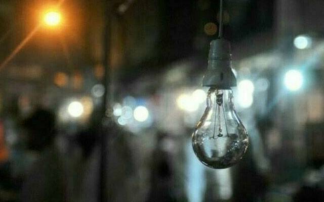 ٹاؤن شپ؛ سیکٹر اے ٹو بلاک 2 میں کئی گھنٹوں سے بجلی بند، شہری پریشان 