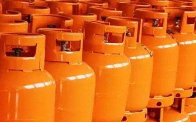 سرکاری نرخ 308 روپے، اوپن مارکیٹ میں ایل پی جی 500 روپے فی کلو تک فروخت