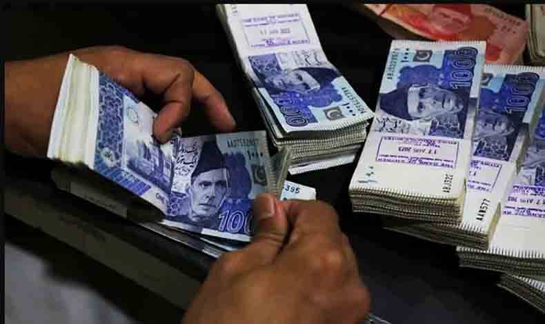 تنخواہ دار طبقے کے لیے بڑی خبر: یکم جولائی سے آپ کی تنخواہ سے کتنا ٹیکس کٹے گا؟