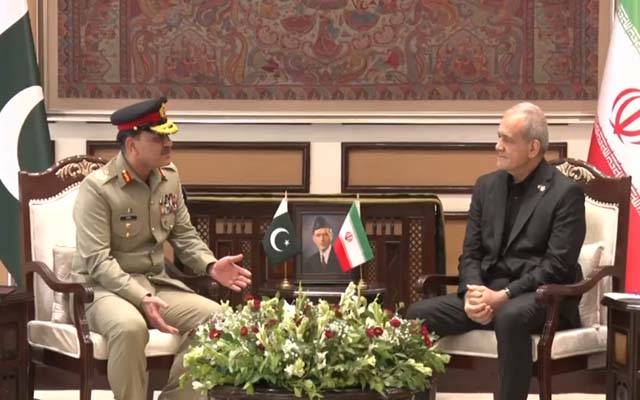فیلڈ مارشل کی ایران کے صدر سے ملاقات؛ امن کے اقدامات پر تبادلہ خیال 