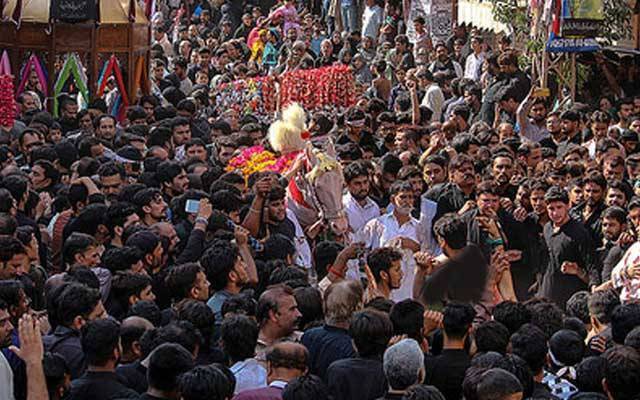  لاہور:موری گیٹ سے شبیہ ذوالجناح کا جلوس برآمد