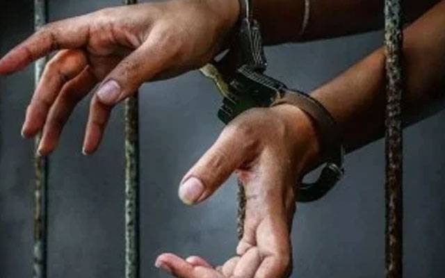 ریلوے پولیس کی کارروائی، چلتی ٹرین سے کاپر وائر چوری کرنے والا ملزم گرفتار