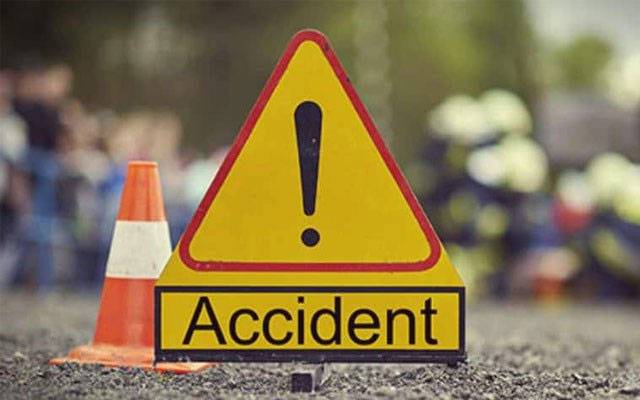 شاہدرہ موڑ:خطرناک حادثہ، تیز رفتار  ٹرک نے خاتون کو کچل دیا