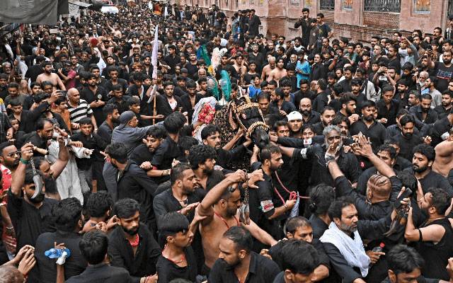 رائیونڈ؛ یوم عاشورہ کا مرکزی جلوس روایتی راستوں سے ہوتا ہوا اختتام پزیر 