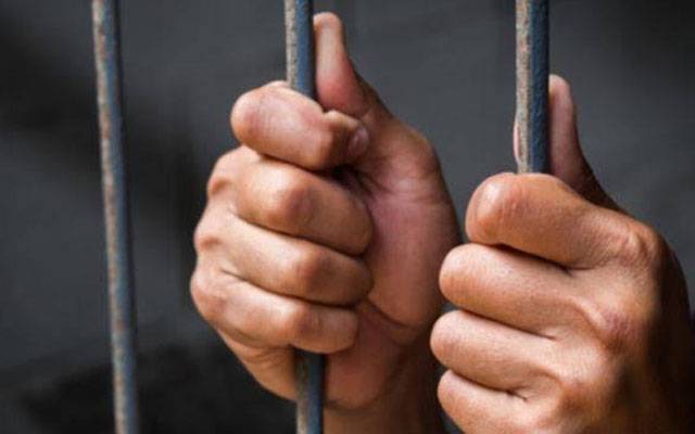 مغلپورہ پولیس نے ریکارڈ یافتہ منشیات فروش گرفتار کر لیا، ڈیڑھ کلو کے قریب چرس برآمد
