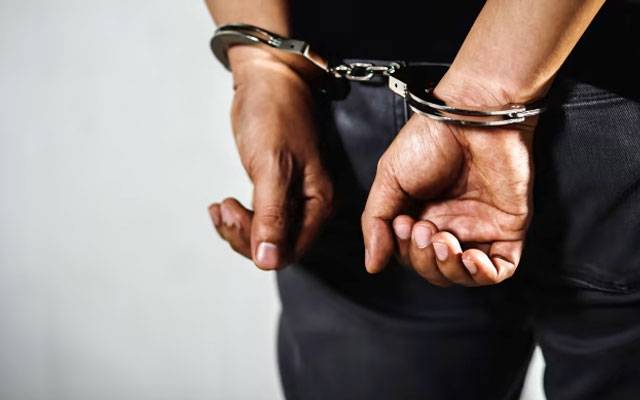 شیرا کوٹ پولیس کی کارروائی، قتل کے مقدمے میں مطلوب اشتہاری گرفتار